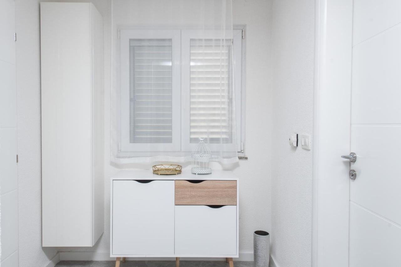 Apartmani Mara Kastela Ngoại thất bức ảnh