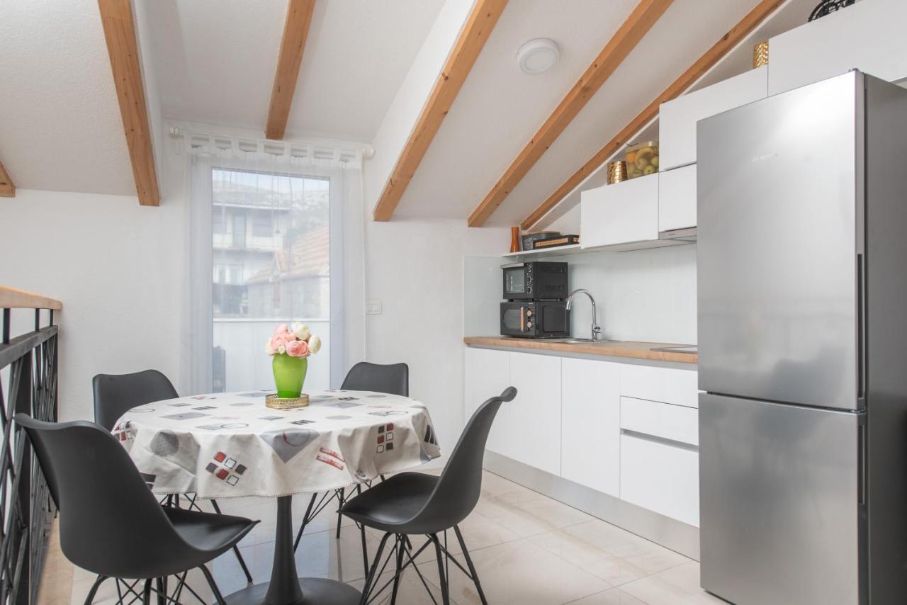 Apartmani Mara Kastela Ngoại thất bức ảnh