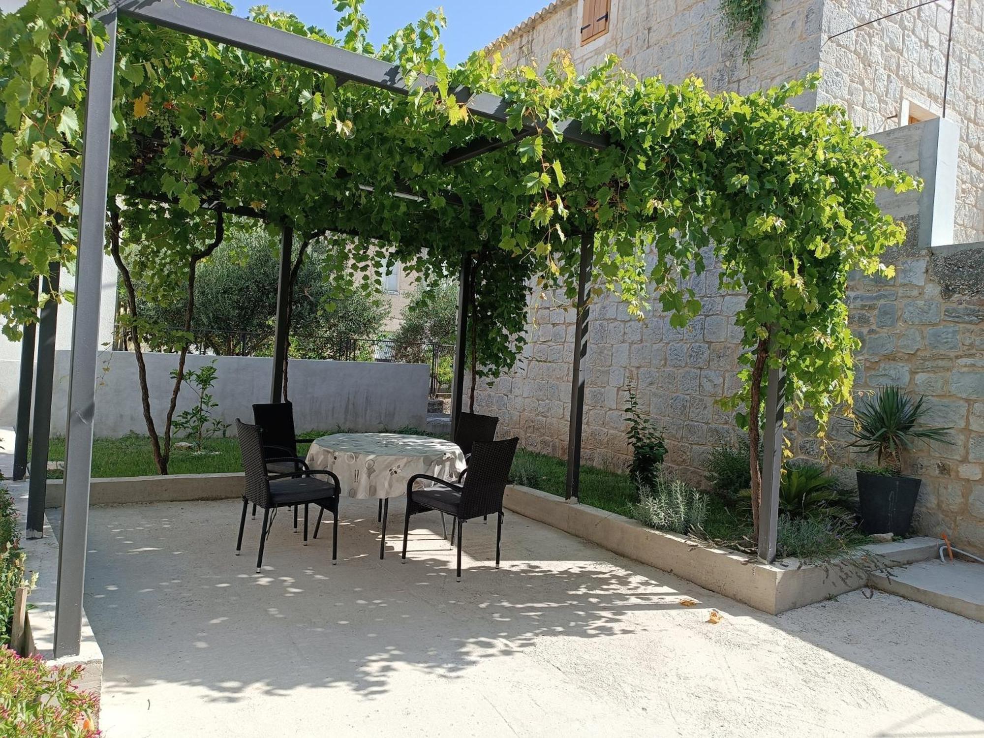Apartmani Mara Kastela Ngoại thất bức ảnh